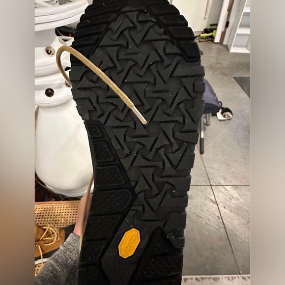 All weather Vibram duck boots - Picture 3 of 4